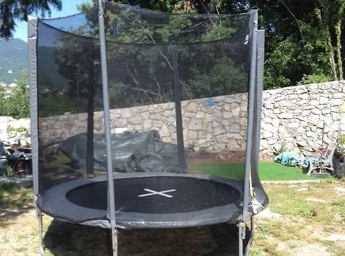 Apartmants Jusic דירה